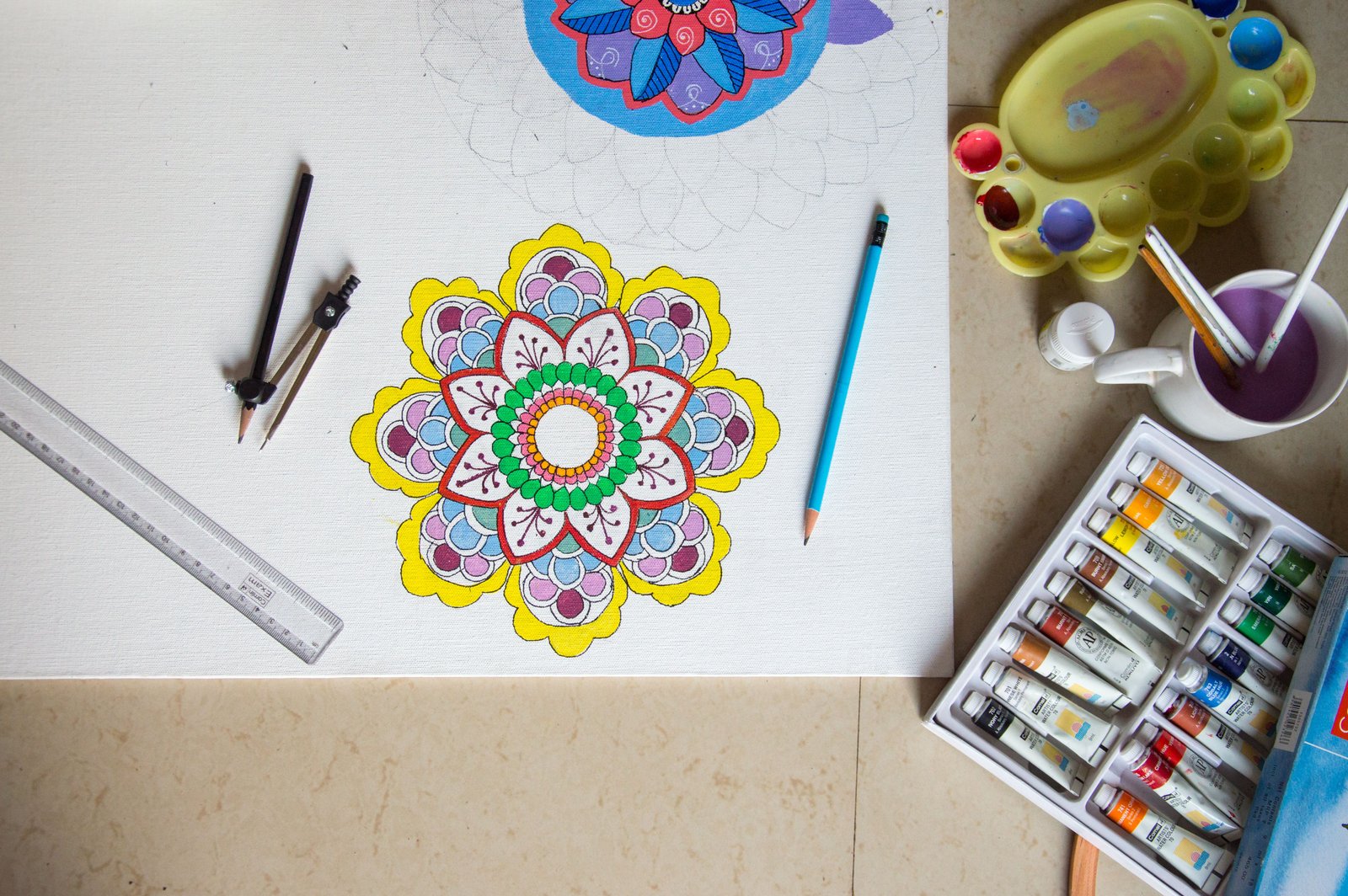 Mandala Art class study at The Adhisha